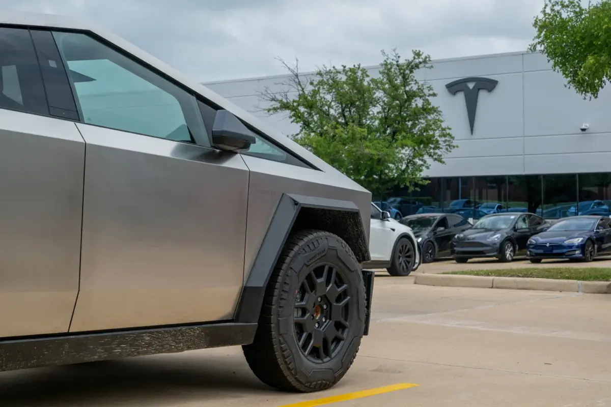 Global Electric Vehicle Sales Set to Surge to 17 Million in 2024 – IEA Report